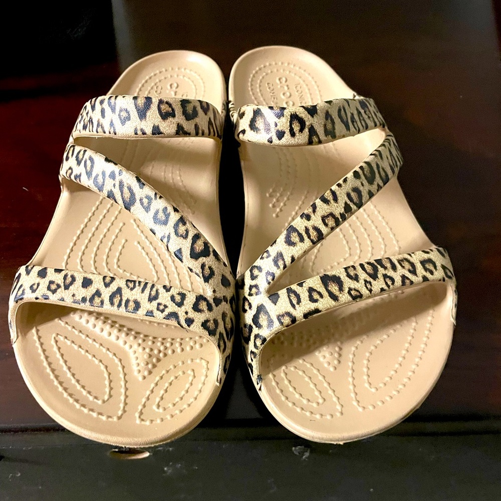 Crocs slip on